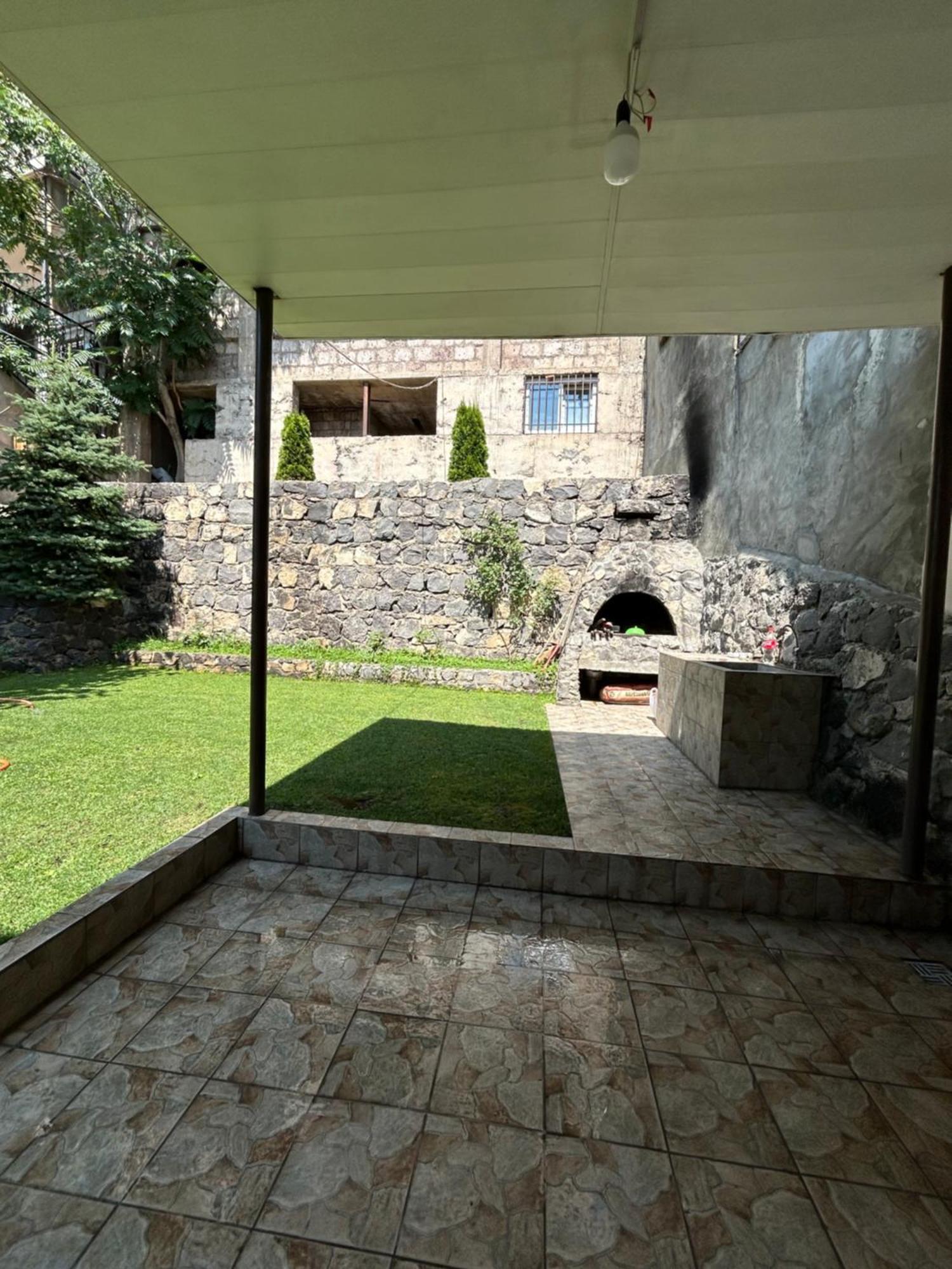 Holiday Home on Aygestan 11 Erivan Dış mekan fotoğraf