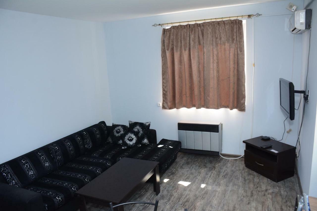 Holiday Home on Aygestan 11 Erivan Dış mekan fotoğraf