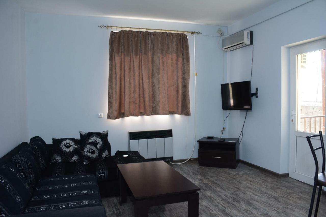 Holiday Home on Aygestan 11 Erivan Dış mekan fotoğraf