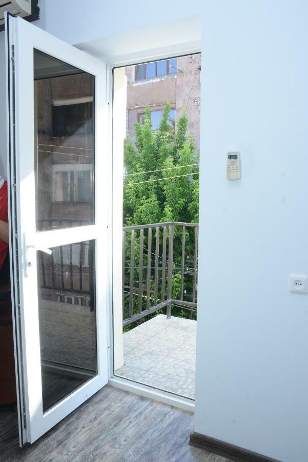 Holiday Home on Aygestan 11 Erivan Dış mekan fotoğraf
