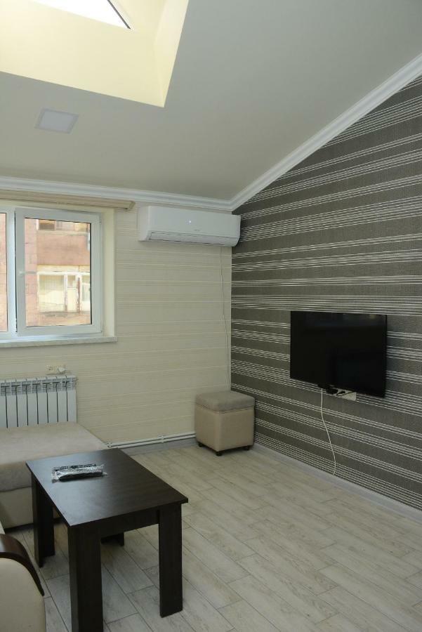 Holiday Home on Aygestan 11 Erivan Dış mekan fotoğraf
