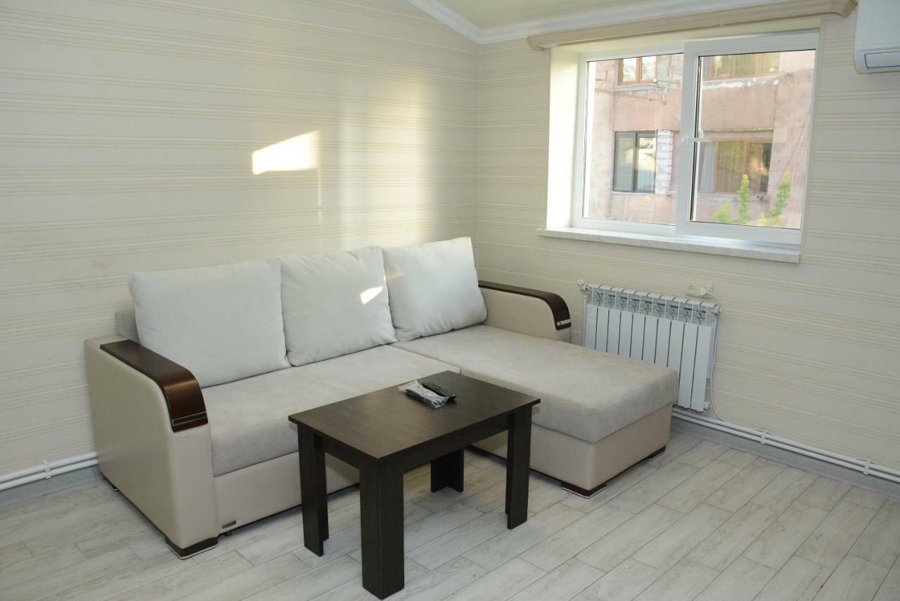 Holiday Home on Aygestan 11 Erivan Dış mekan fotoğraf