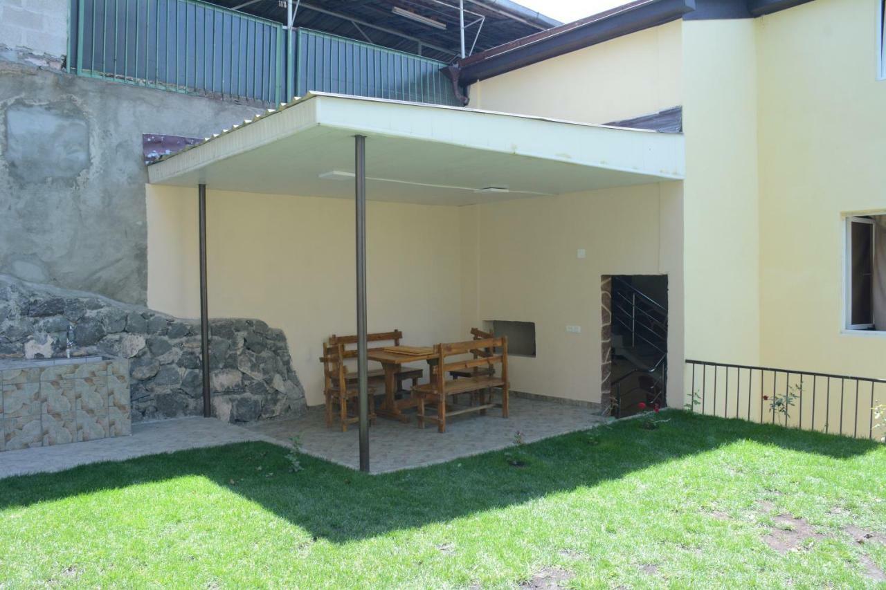 Holiday Home on Aygestan 11 Erivan Dış mekan fotoğraf